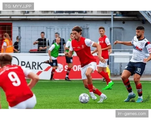 吉马良斯主场表现稳健,逐渐重拾胜利之路引人关注 吉马良斯主场表现稳健,逐渐重拾胜利之路引人关注