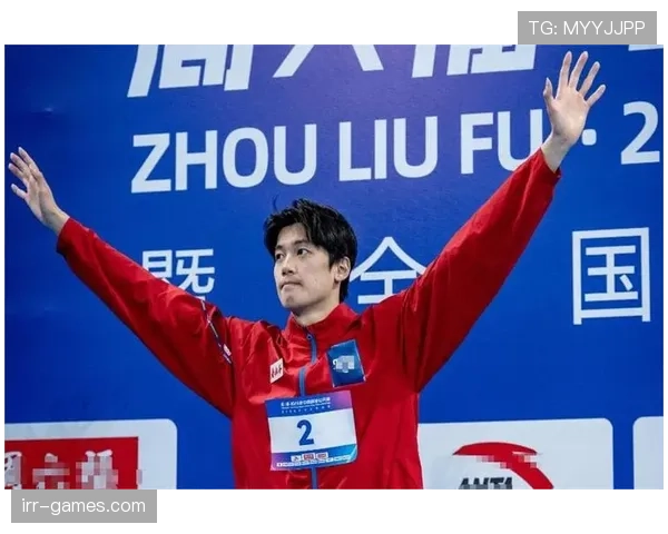 汪顺训练完直接啃鸡胸肉，这自律我真看愣了